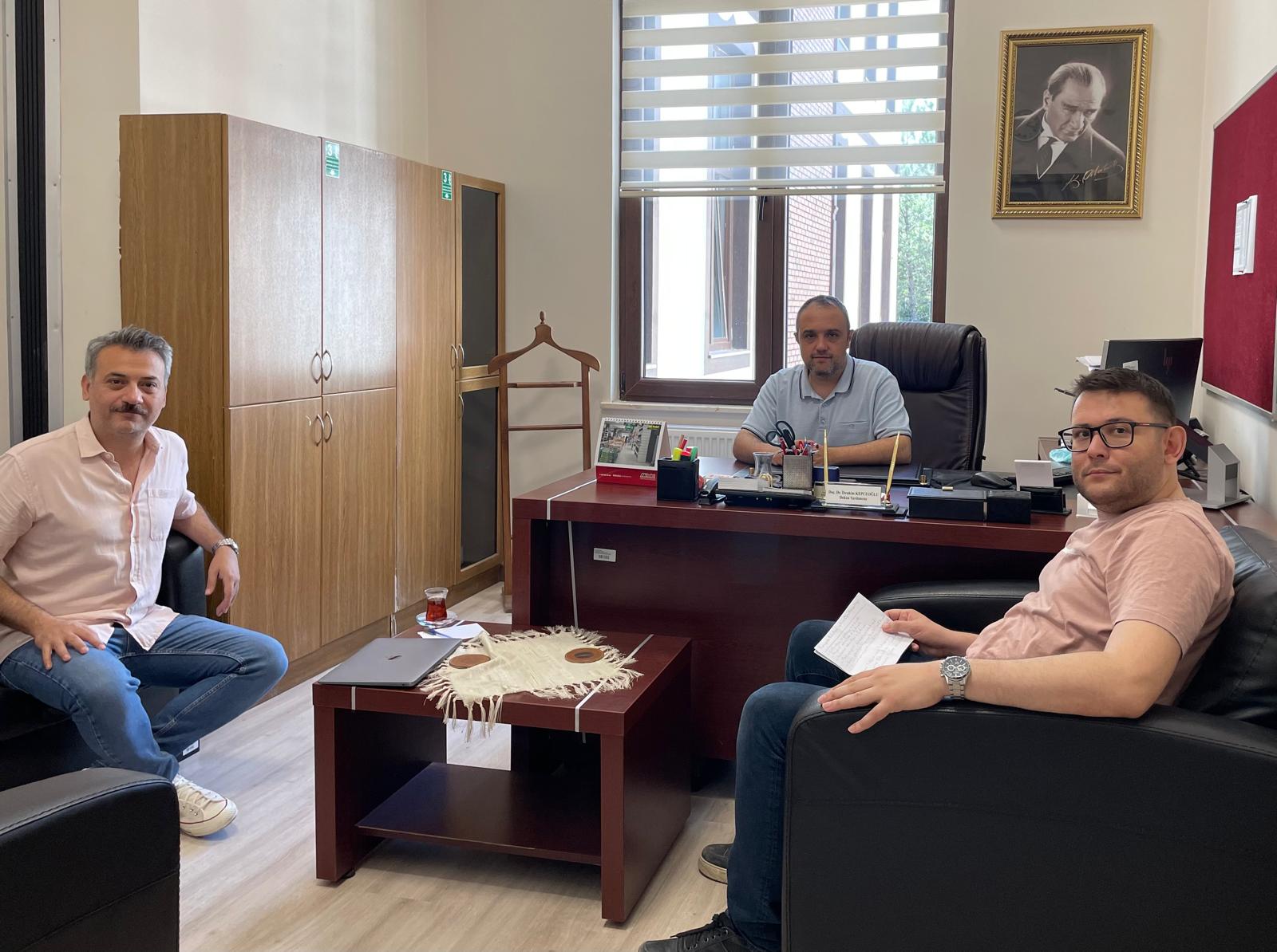 Yabancı Öğrencilere Yönelik İngilizce Dersler İçin İstişare Toplantısı Gerçekleştirildi